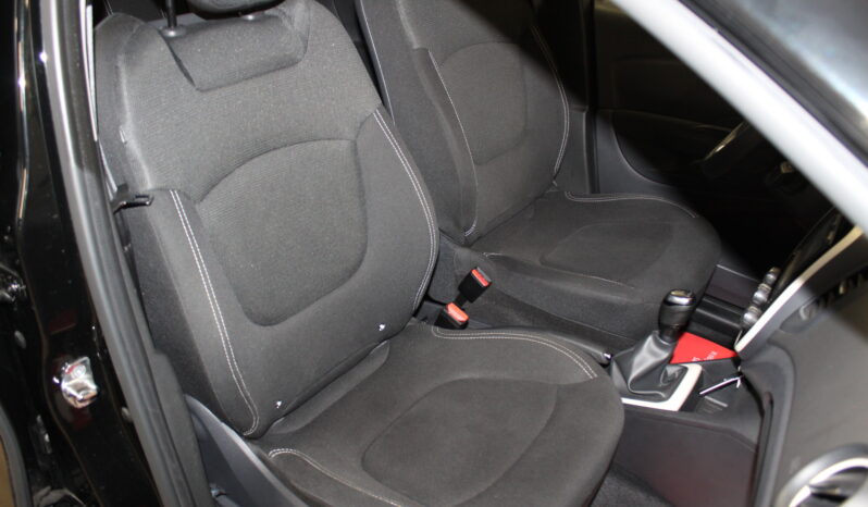 Renault Captur 0.9 TCe Intens full