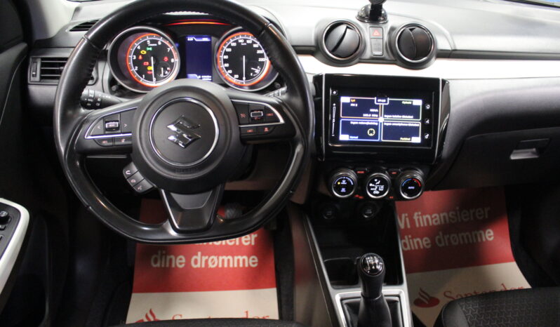 Suzuki Swift 1,2 mHybrid Exclusive 5d full