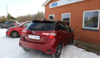 Toyota Yaris 1.5 Premium full