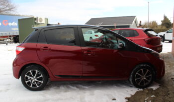 Toyota Yaris 1.5 Premium full