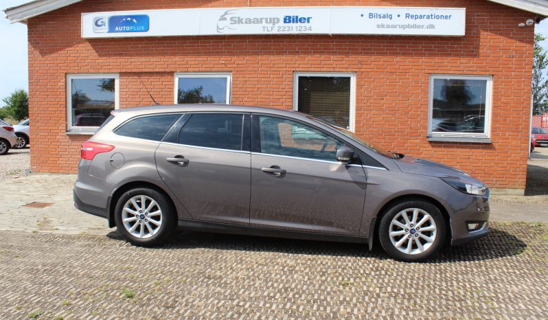 Ford Focus 1,0 SCTi 125 Titanium stc. 5d full