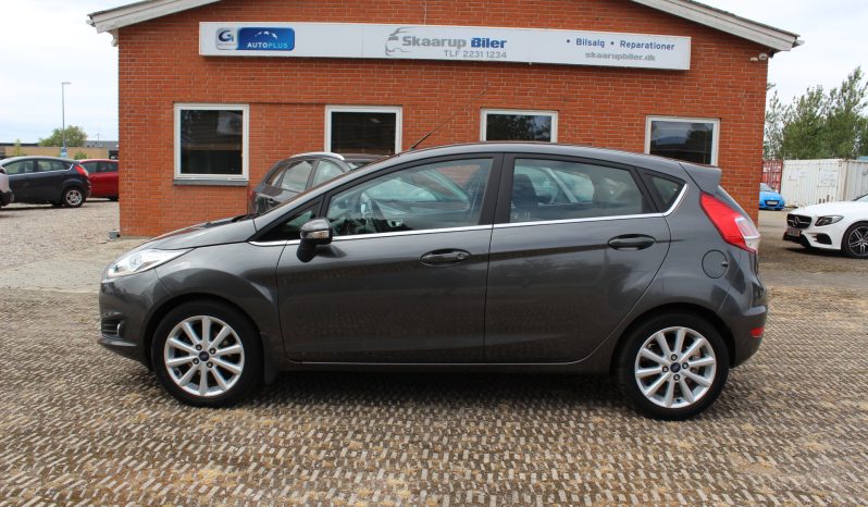 Ford Fiesta 1.0 Ecoboost Titanium 5D full
